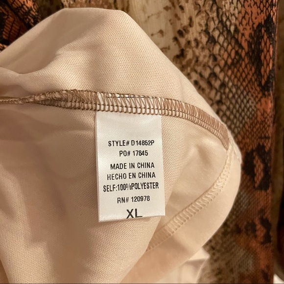 NWT Boutique Dress - Picture 5 of 5